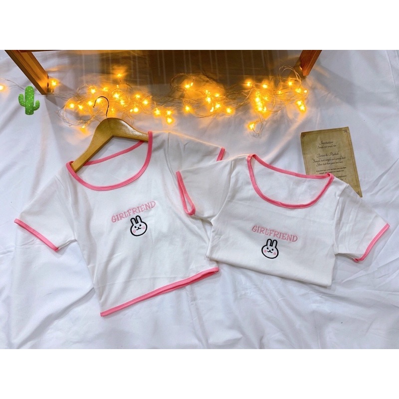 Áo Thun Phối Viền Hồng Icon Thỏ Xinh