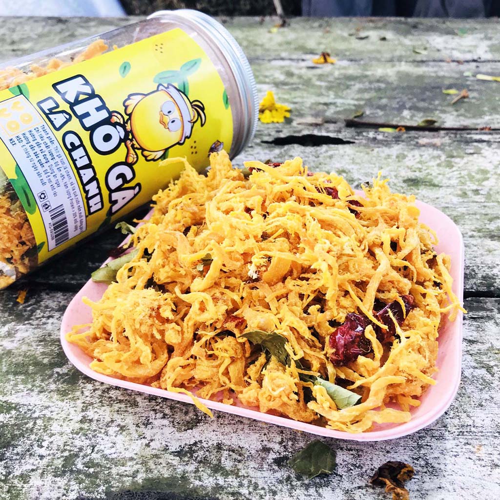 Khô gà lá chanh xe sợi đóng hũ 300g đồ ăn vặt YOYO | BigBuy360 - bigbuy360.vn