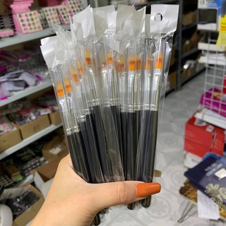 Cọ làm ombre đầu dẹt , cán gỗ đen