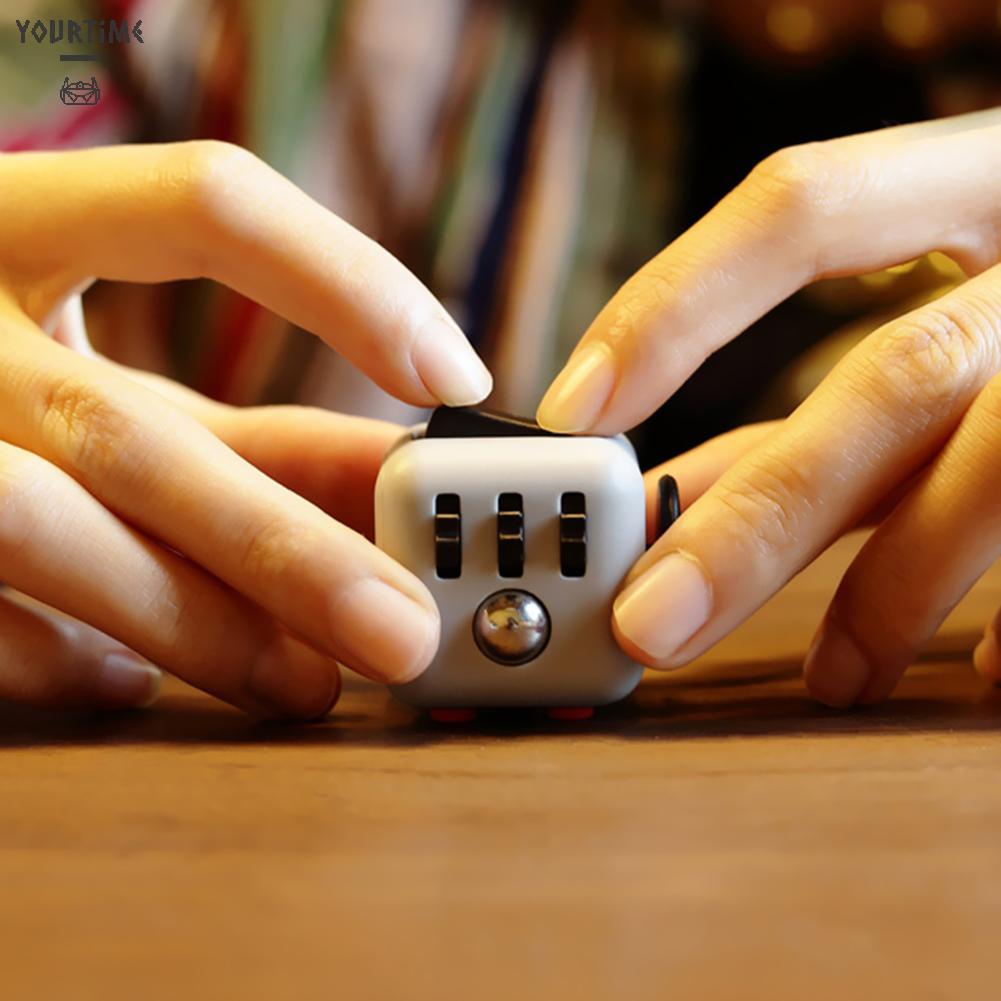Đồ Chơi Khối Lập Phương Ma Thuật Giúp Giảm Căng Thẳng Cho Người Lớn / Trẻ Em