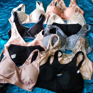 áo bra của khách chọn live 120k
