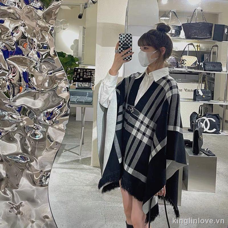 Áo khoác cardigan hai mặt dáng rộng họa tiết kẻ sọc thời trang mới
 | BigBuy360 - bigbuy360.vn