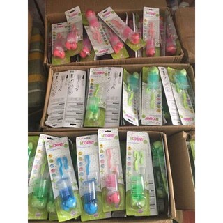 Cọ bình sữa quay 360 độ Moonbaby