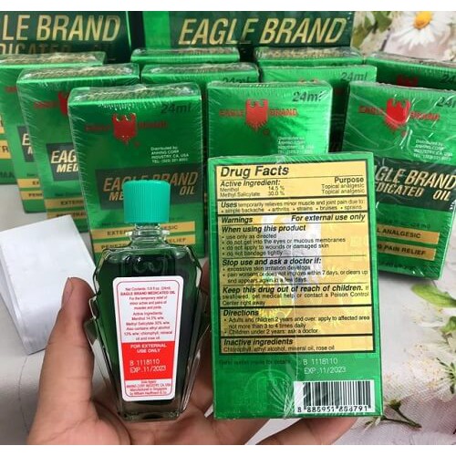 Dầu gió xanh Con Ó của Mỹ Eagle Brand Medicated Oil One Dozen