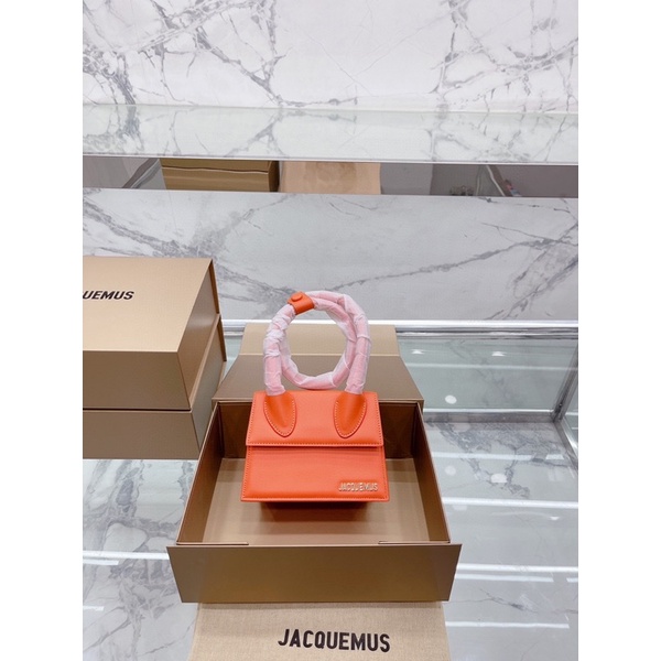 TÚI JACQUEMUS SIZE 18CM DA BÒ