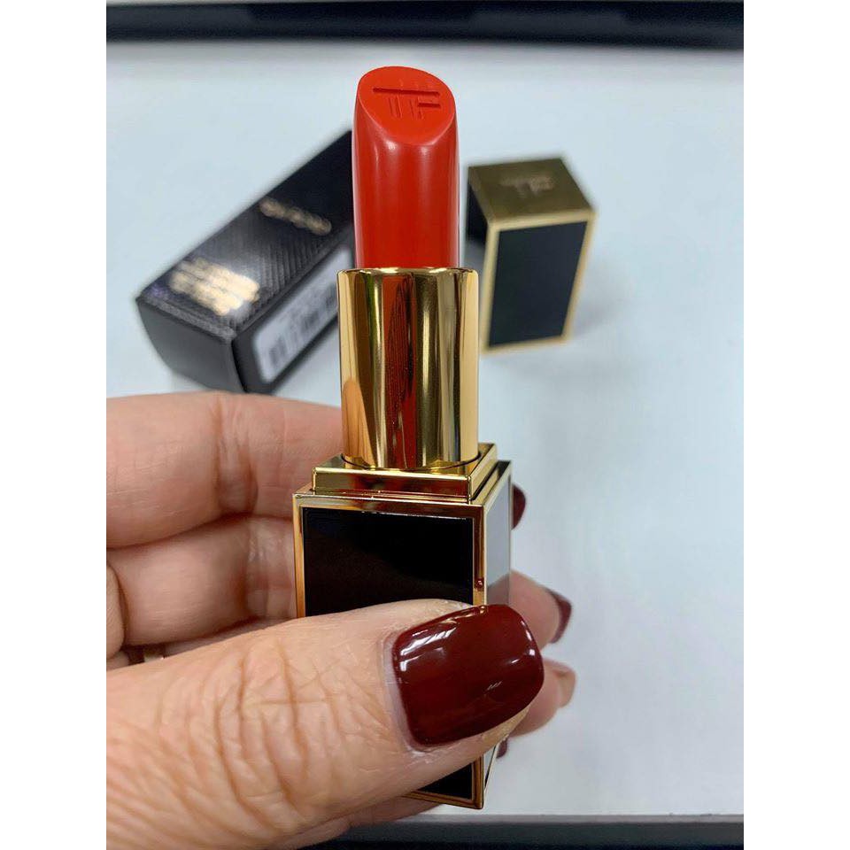 Tom Ford matte - màu 06 Flame