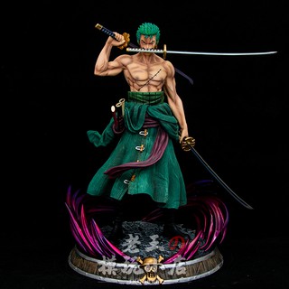 Mô hình nhân vật Zoro trong anime ( one piece )