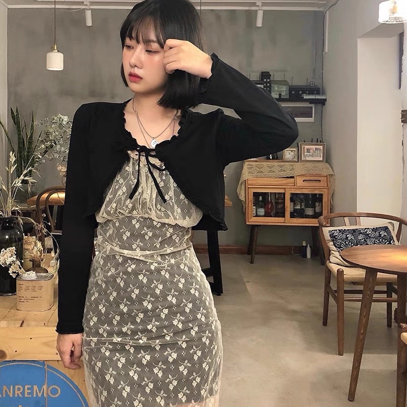 Đầm hai dây ren body