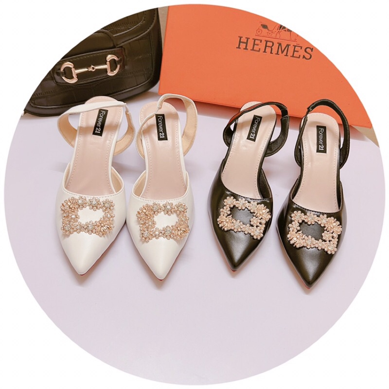 Guốc sục 5p mũi nhọn hoa đá vuông ong có quai hậu đi chắc chân