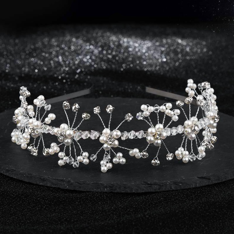 Vương miện cô dâu tạo hình hoa làm bằng tay