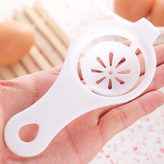 Dụng cụ tách lòng đỏ trứng tiện dụng