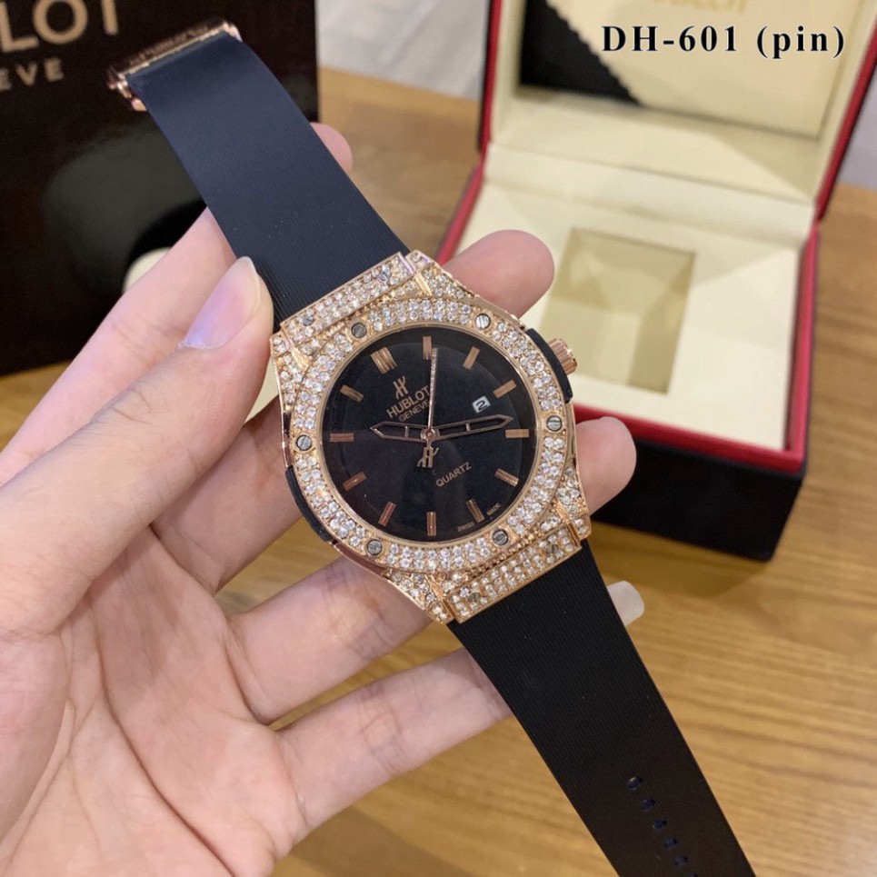 Đồng hồ nữ Hublot mặt tròn đính viền đá dây cao su thơm vani cao cấp DHN601 - Shop6906 | BigBuy360