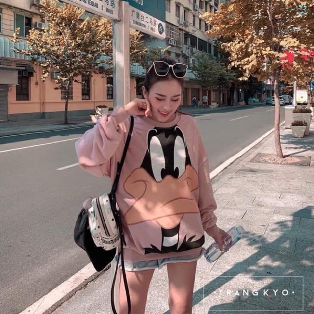 Áo nỉ hồng vịt