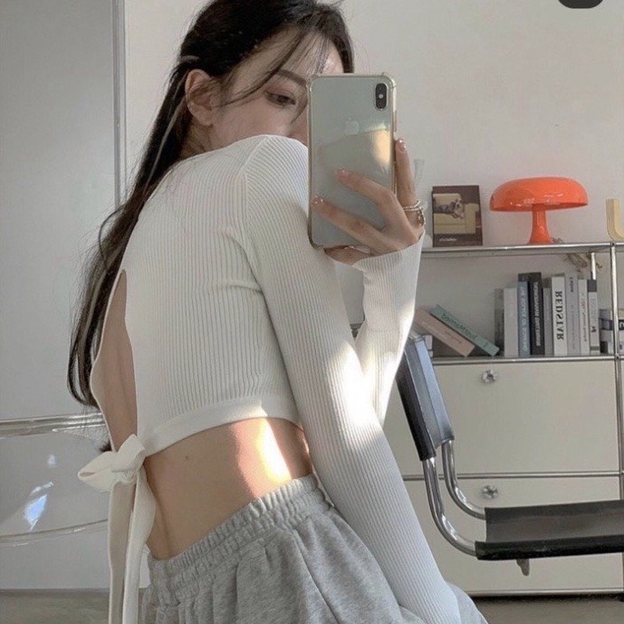 Áo Croptop Dạng Polo Tay Dài Hở Lưng Chất Thun Gân