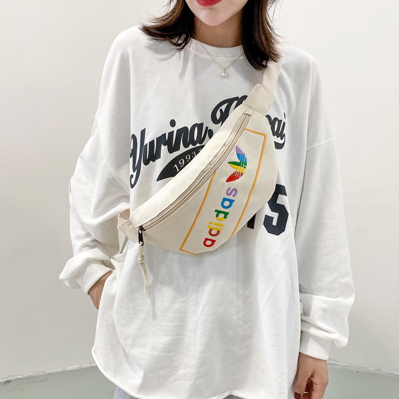 Túi đeo chéo Adidas trẻ trung năng động thời trang | BigBuy360 - bigbuy360.vn