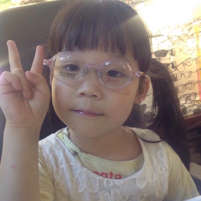 Gọng kính cận trẻ em Hàn quốc kèm mắt cận 1.61 Bevis