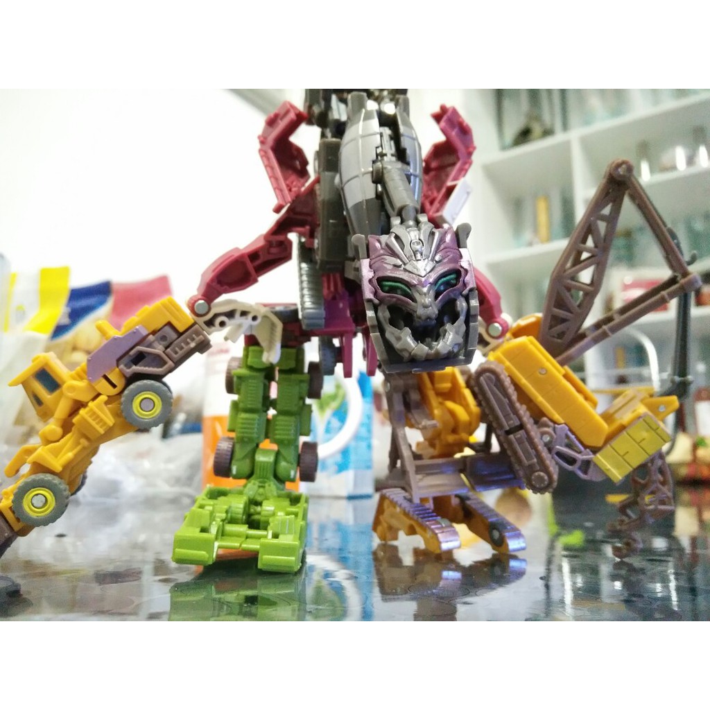 Mô hình Devastator Hasbro KO Transformers