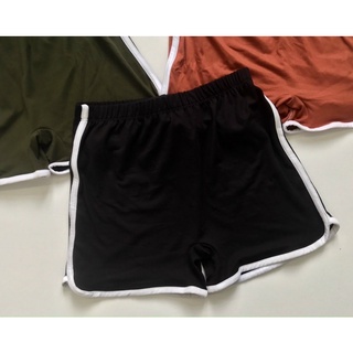 quần short viền trắng F21