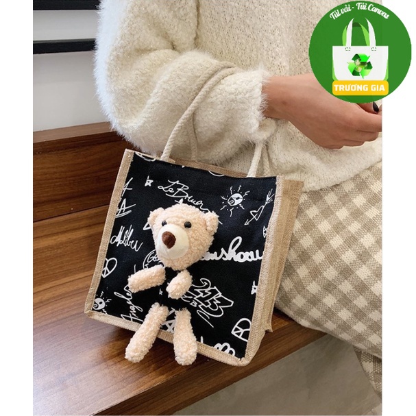 Túi cói mini thời trang gấu bông màu đen chữ trắng Phong cách Thời trang Trương Gia 06