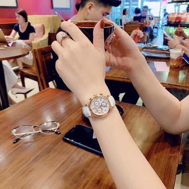 Đồng hồ nam TISSOT T050.217.36.112.00