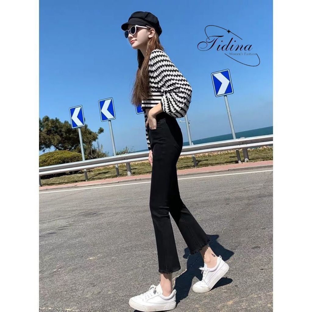 Quần Bò Nữ TIDINA  quần bò ống loe màu đen Basic cạp cao co dãn 4 chiều siêu tôn dáng hách chân dài
