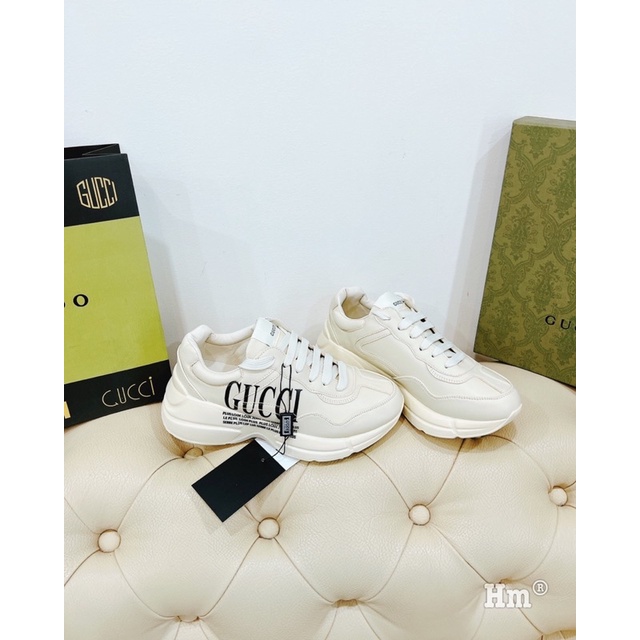 GIÀY THỂ THAO GC CHỮ