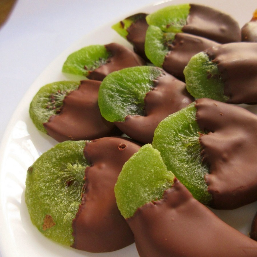 [Giá dùng thử] Kiwi nhúng Socola - Túi 50g - SHE Chocolate - Hương vị hòa quyện, thơm ngon. Thích hợp ăn vặt văn phòng