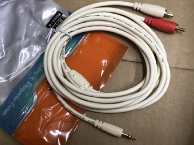 Cáp 3.5 và 2 đầu bông sen 3m, cáp audio laptop vào loa 3m.