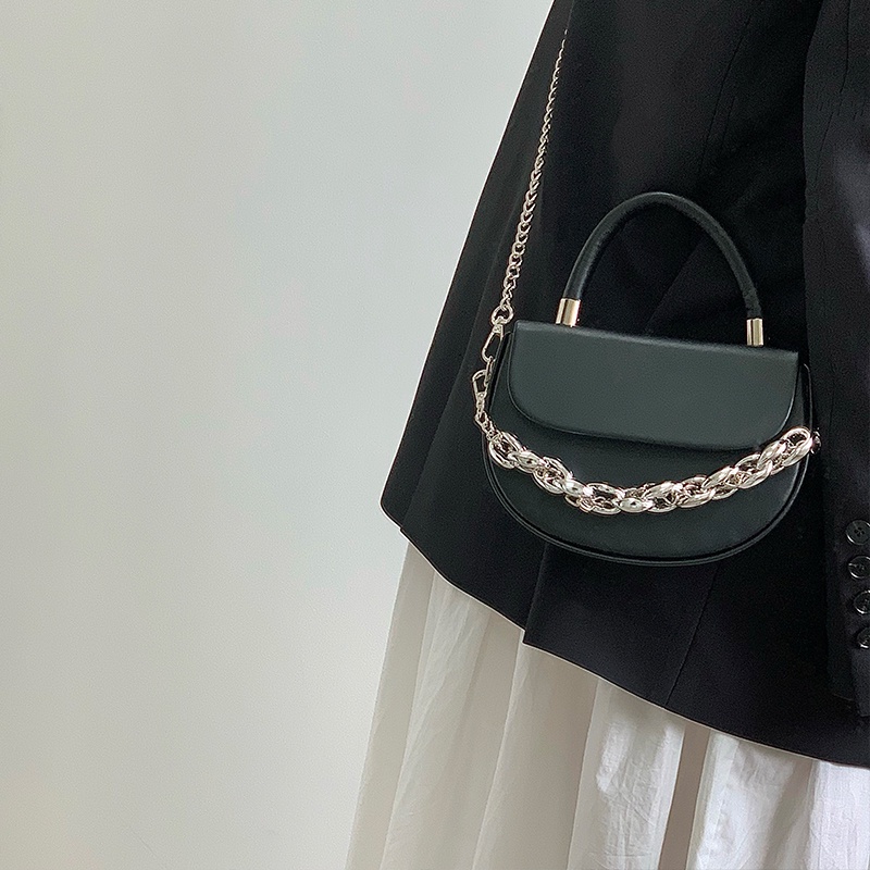 Túi Đeo Chéo Hình Vuông Cỡ Nhỏ Phối Dây Xích Thời Trang Xuân Hè 2023