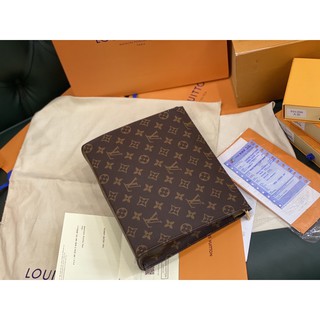 Clucth L❤️V pouch 26