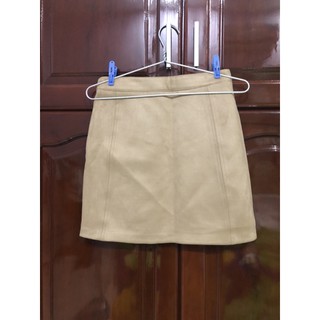 Chân váy da lộn Pull&Bear
