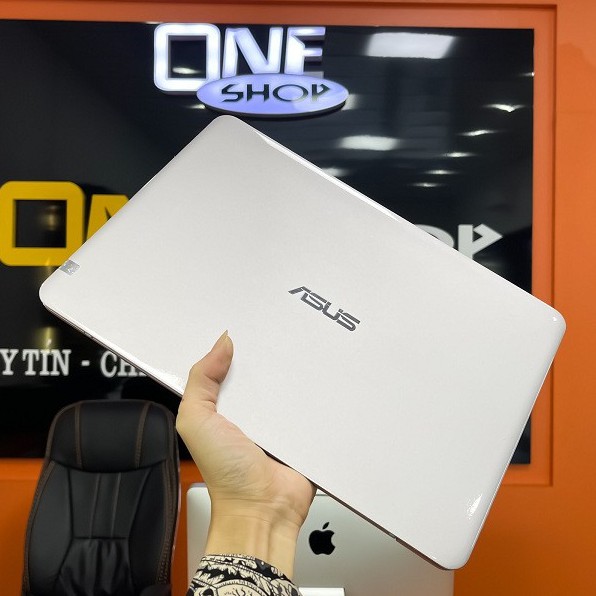 Laptop Asus ZenBook UX305FA Core M5Y71/ Ram 8Gb/ Ổ cứng SSD 512Gb/ màn hình 13.3 inch full HD .