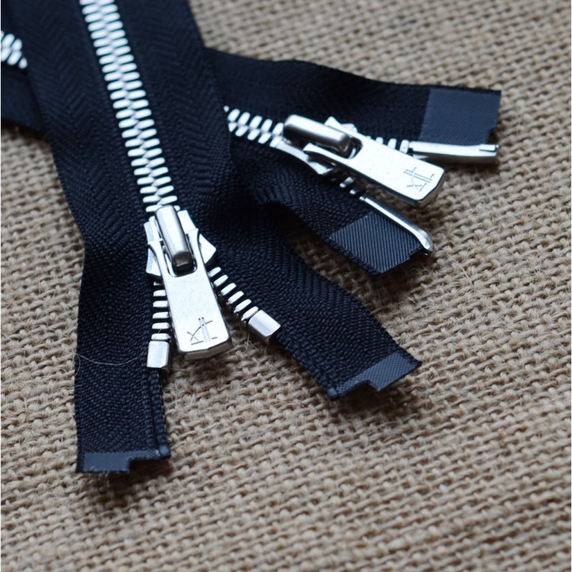 (YKK) Dây kéo YKK EXCELLA hai chiều màu bạc số 3