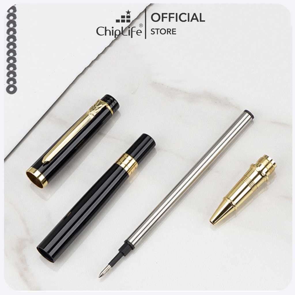 Bút kim loại khắc tên PICA CHIPLIFE P028 - Đen viền vàng ngòi 0.5mm mực xanh
