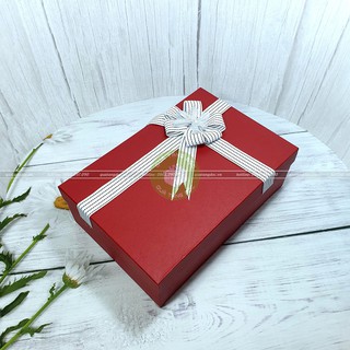 [Tặng thiệp + Giấy rơm] Hộp giấy đựng quà sinh nhật to 30x20x10 - HQ08