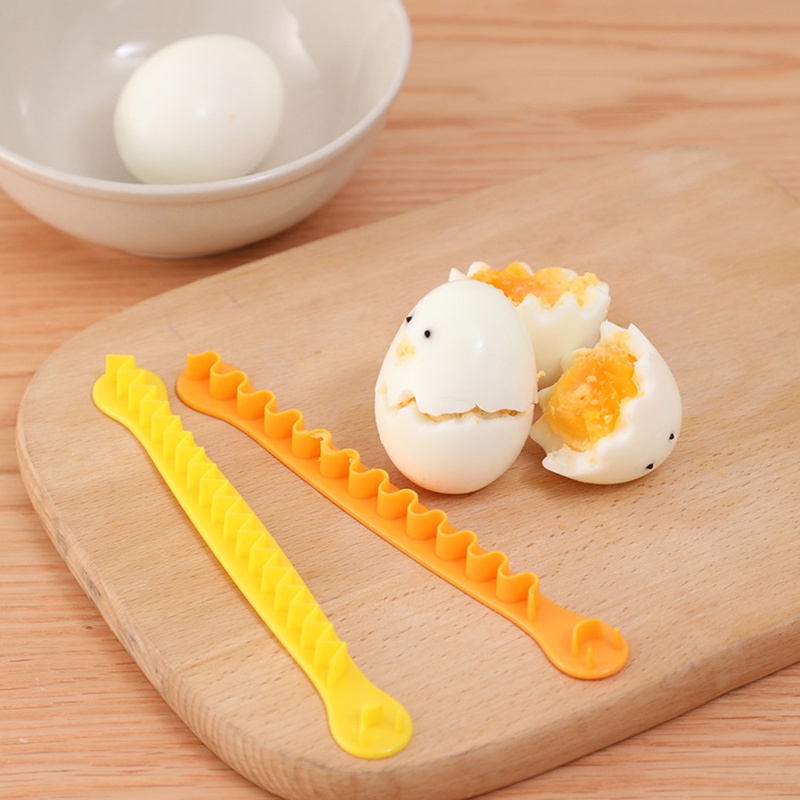 Set 2 Khuôn Cắt Trứng Tạo Hình Hoa Dễ Thương