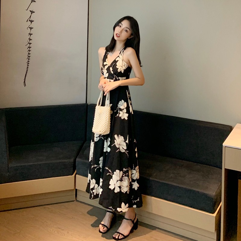 [Có Sẵn M đỏ] Váy Maxi Hoa 2 Dây Sang Chảnh | BigBuy360 - bigbuy360.vn