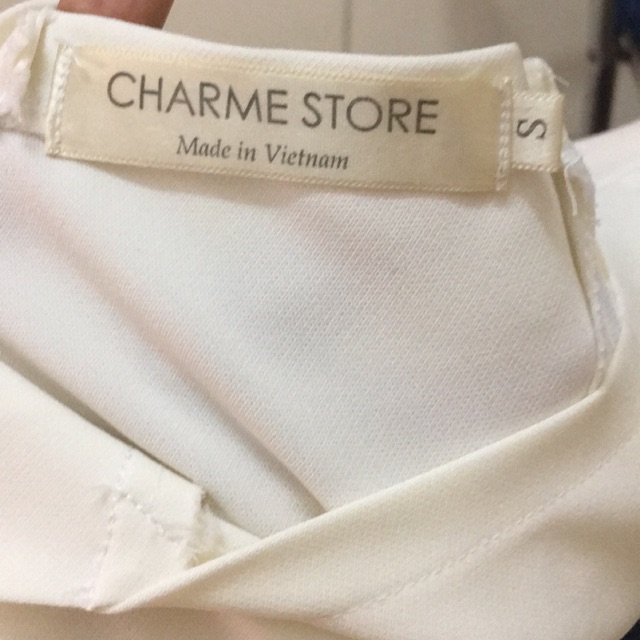 Váy trắng charme store size S