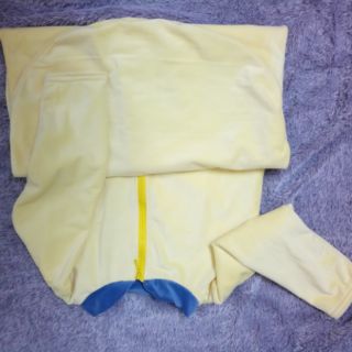 Com bo áo choàng của khách