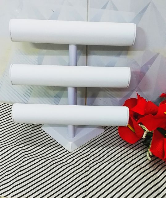 Kệ chử T 3 tầng màu đỏ