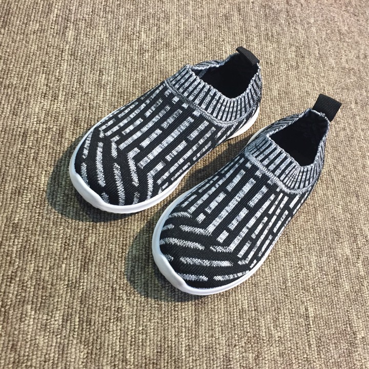 Giày thể thao cho bé trai siêu mềm thương hiệu Sunsang Thái Lan Sr7