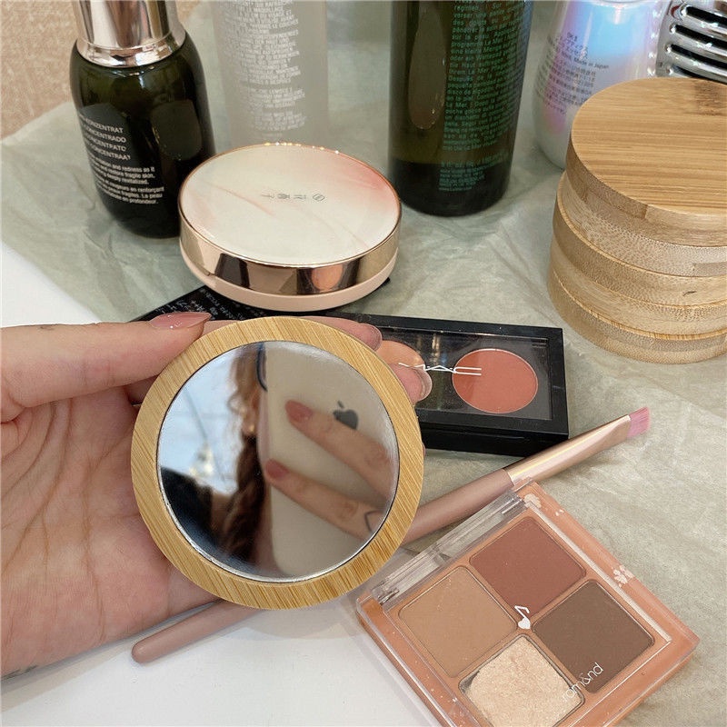 Gương Trang Điểm Cầm Tay Mini Hình Tròn Bằng Gỗ Dễ Thương