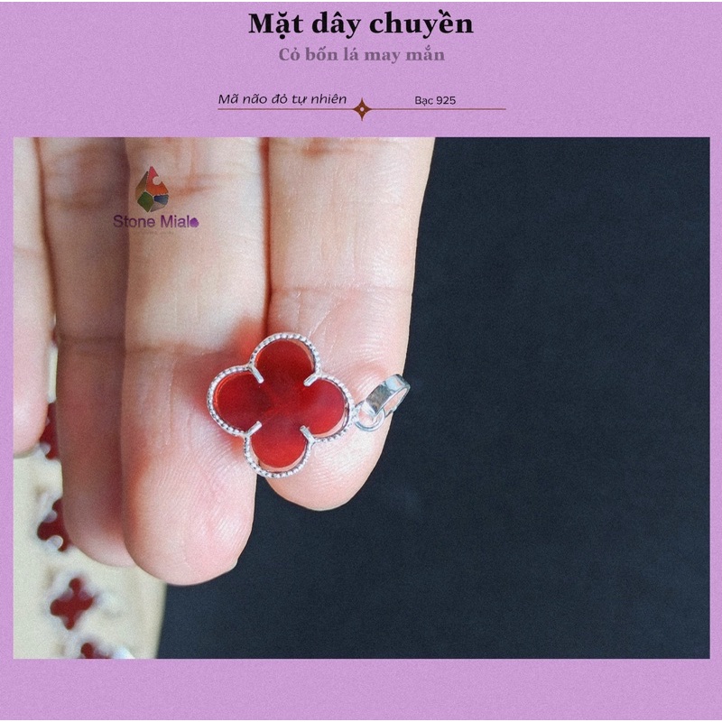 Mặt dây chuyền cỏ bốn lá may mắn đá mã não tự nhiên