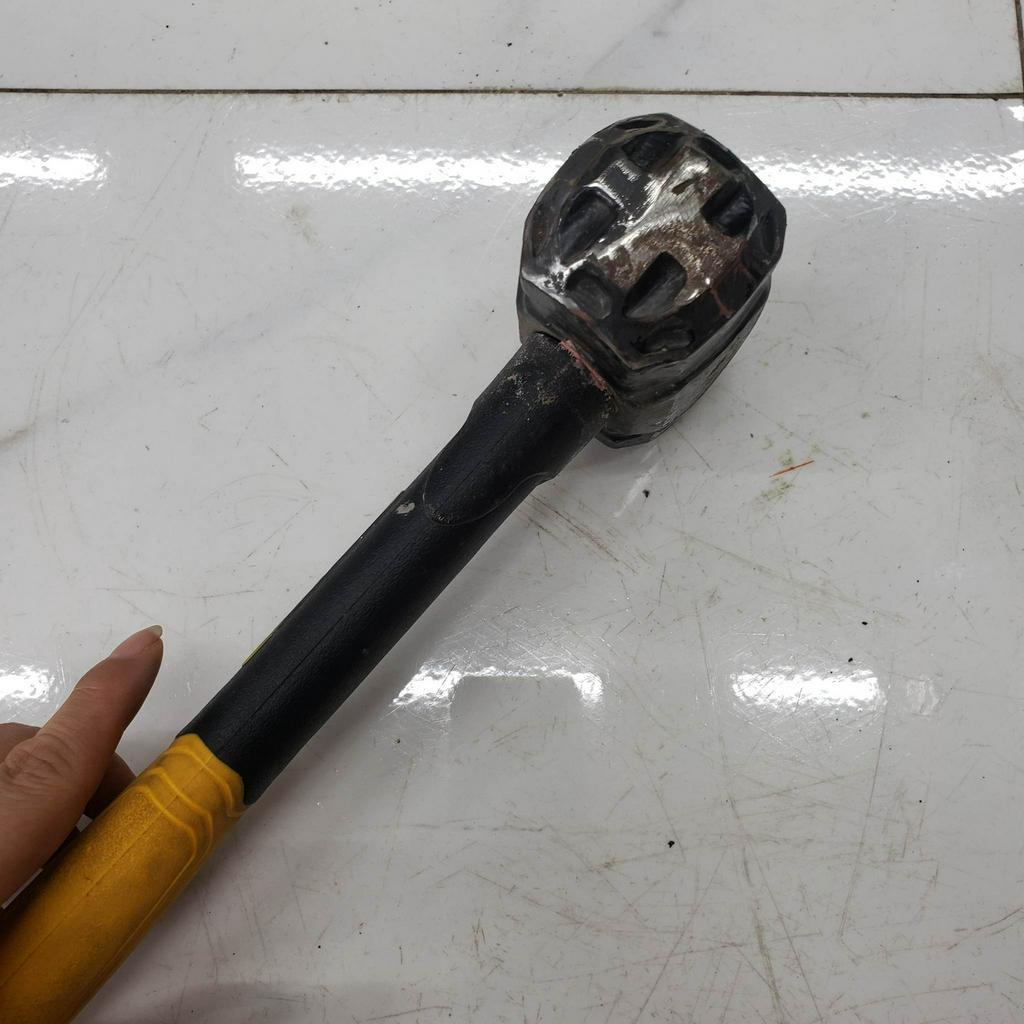 Búa Tạ Cầm Tay Dewalt 3lbs