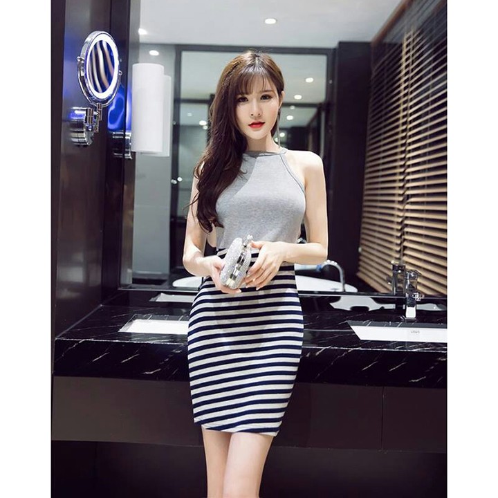 Đầm Body Cổ Yếm Phối Sọc Quyến Rũ