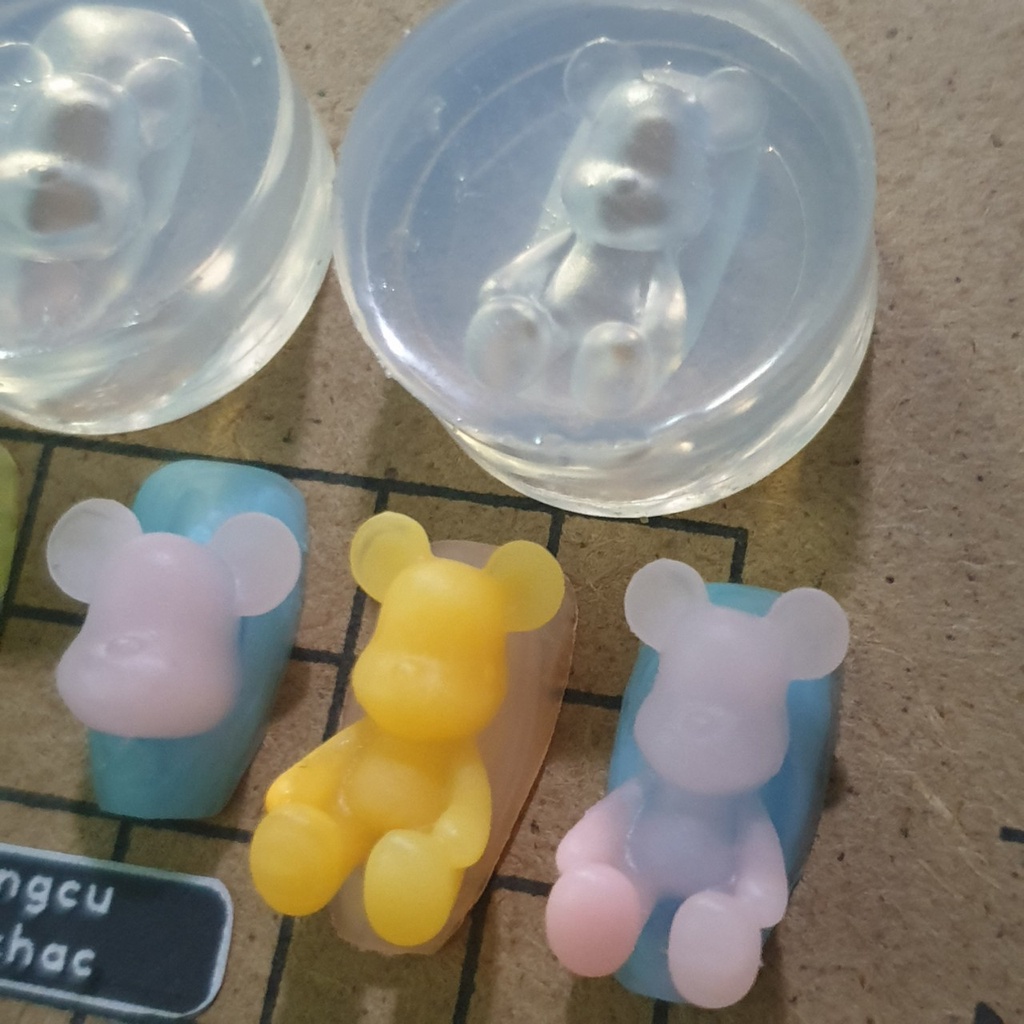 DIY - Khuôn charm gấu Bearbrick  trang trí nail 3D, đính điện thoại, làm phụ kiện trang sức thời trang, charm kẹp giấy