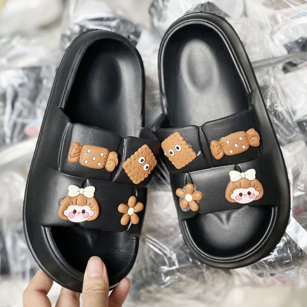 Dép quai ngang kèm sticker xinh xắn, siêu nhẹ, chất liệu xốp. hàng hot trend, siêu êm chân
