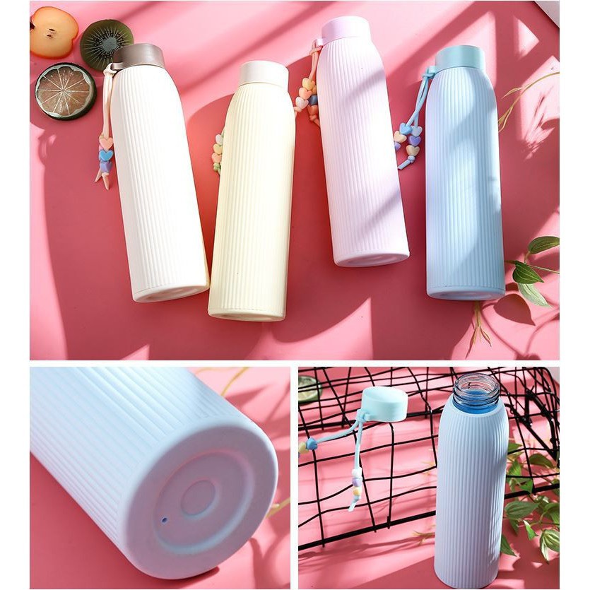 BÌNH NƯỚC SỌC THỦY TINH GIỮ NHIỆT BỌC NHỰA 500ML MÀU NGẪU NHIÊN