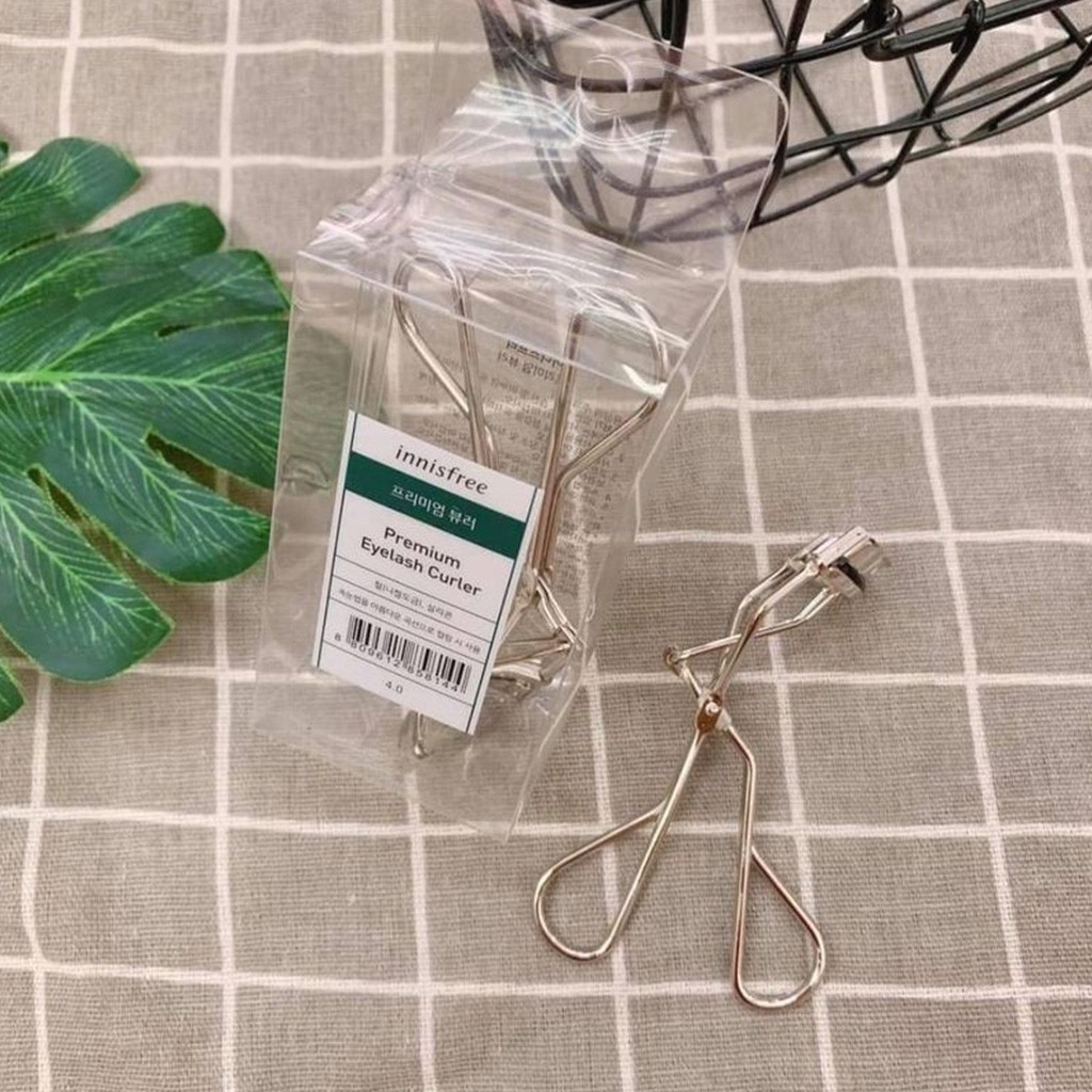 Kẹp Bấm Mi Innisfree Premium Eyelash Curler