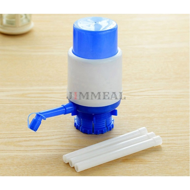 Dụng Cụ Bơm Nước Bằng Tay Kèm Ống Nối Gắn Bình Nước Tiện Lợi